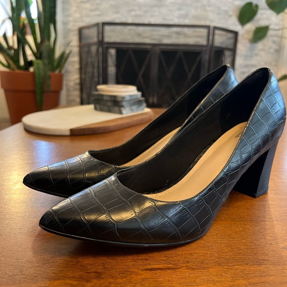 Clarks | Shoes | Womens Clarks Aubrie Sun Pump 275 Heel Black Croc Leather  | Poshmark